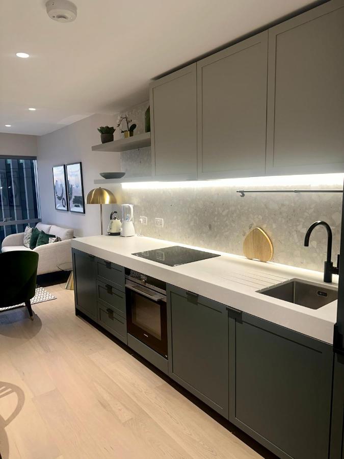 Godson Luxury One Bed Apartment Лондон Экстерьер фото