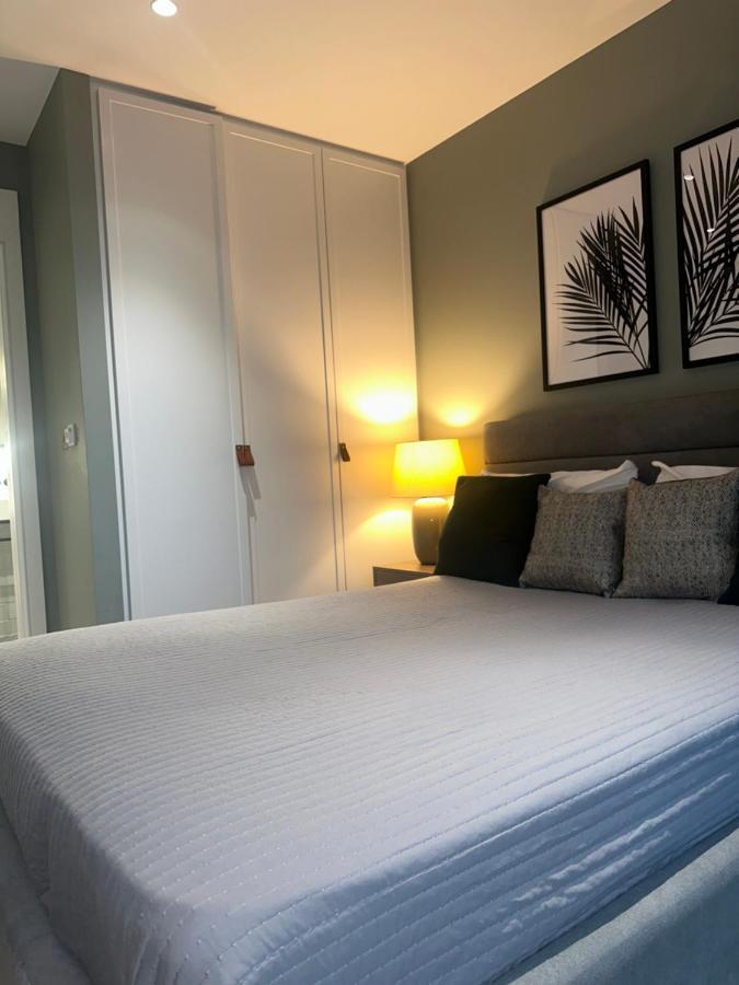 Godson Luxury One Bed Apartment Лондон Экстерьер фото